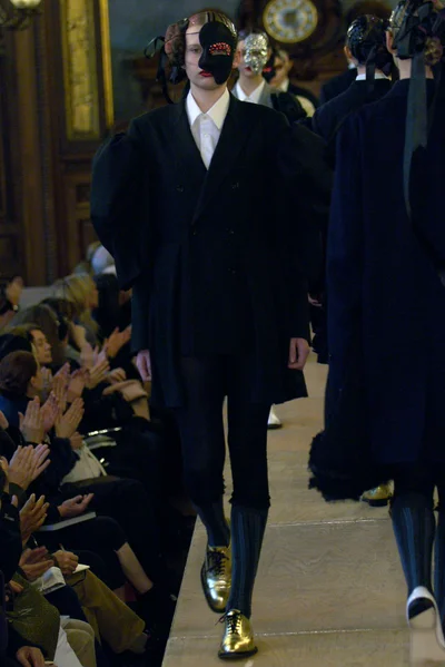 Look 50